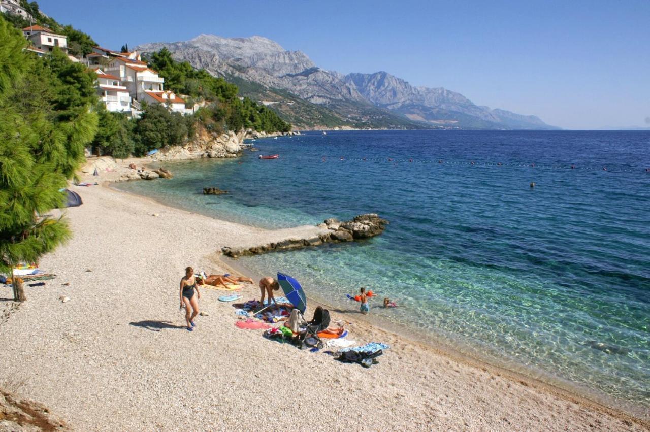 Apartments By The Sea Pisak, Omis - 658 Mimice Bagian luar foto